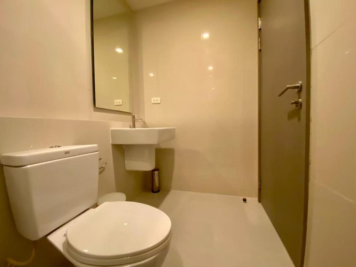 The Base By Fantasea Beach Apartman Pattaya Kültér fotó