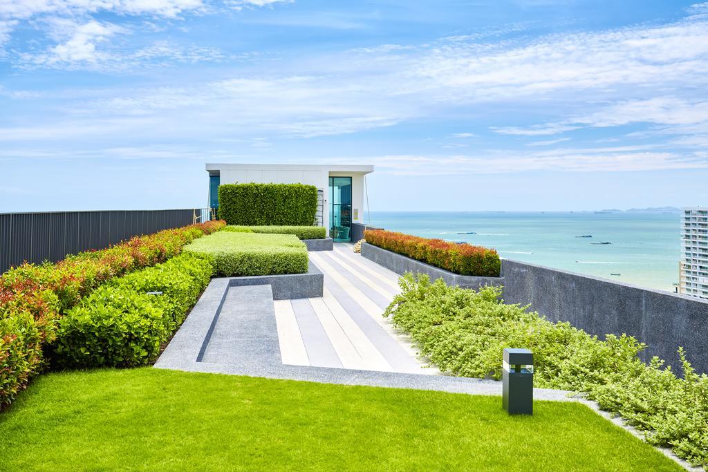 The Base By Fantasea Beach Apartman Pattaya Kültér fotó