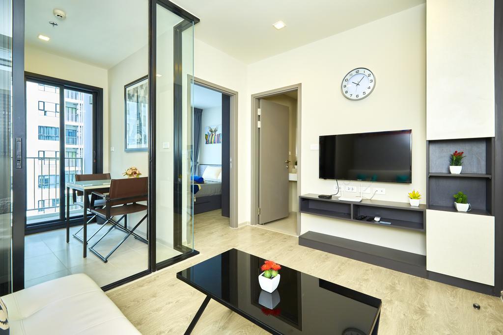 The Base By Fantasea Beach Apartman Pattaya Kültér fotó